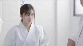 [本土精选!] A级美女与男友打炮影片流出! 抓着屁股啪啪一浪接一浪